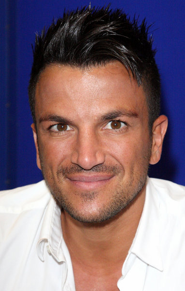 PhotoPlanet: Peter Andre At A New Day at School & The Happy Birthday ...