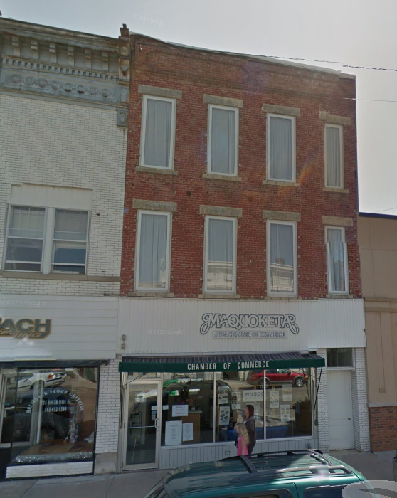Maquoketa Iowa / Blog Maquoketa Chamber sells its building