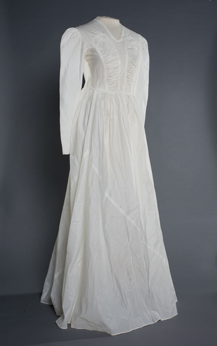 Silkdamask The Parachute Wedding Dress And World War Ii Era Brides
