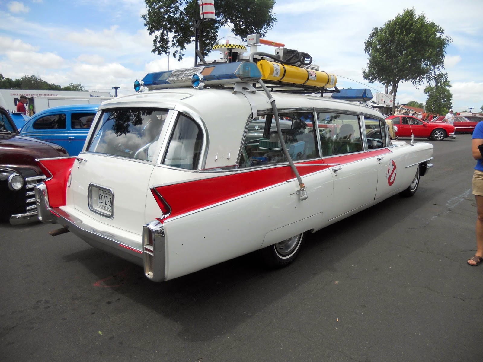 Automozeal ghostbustin in the 1959 cadillac millermeteor hearse ecto1