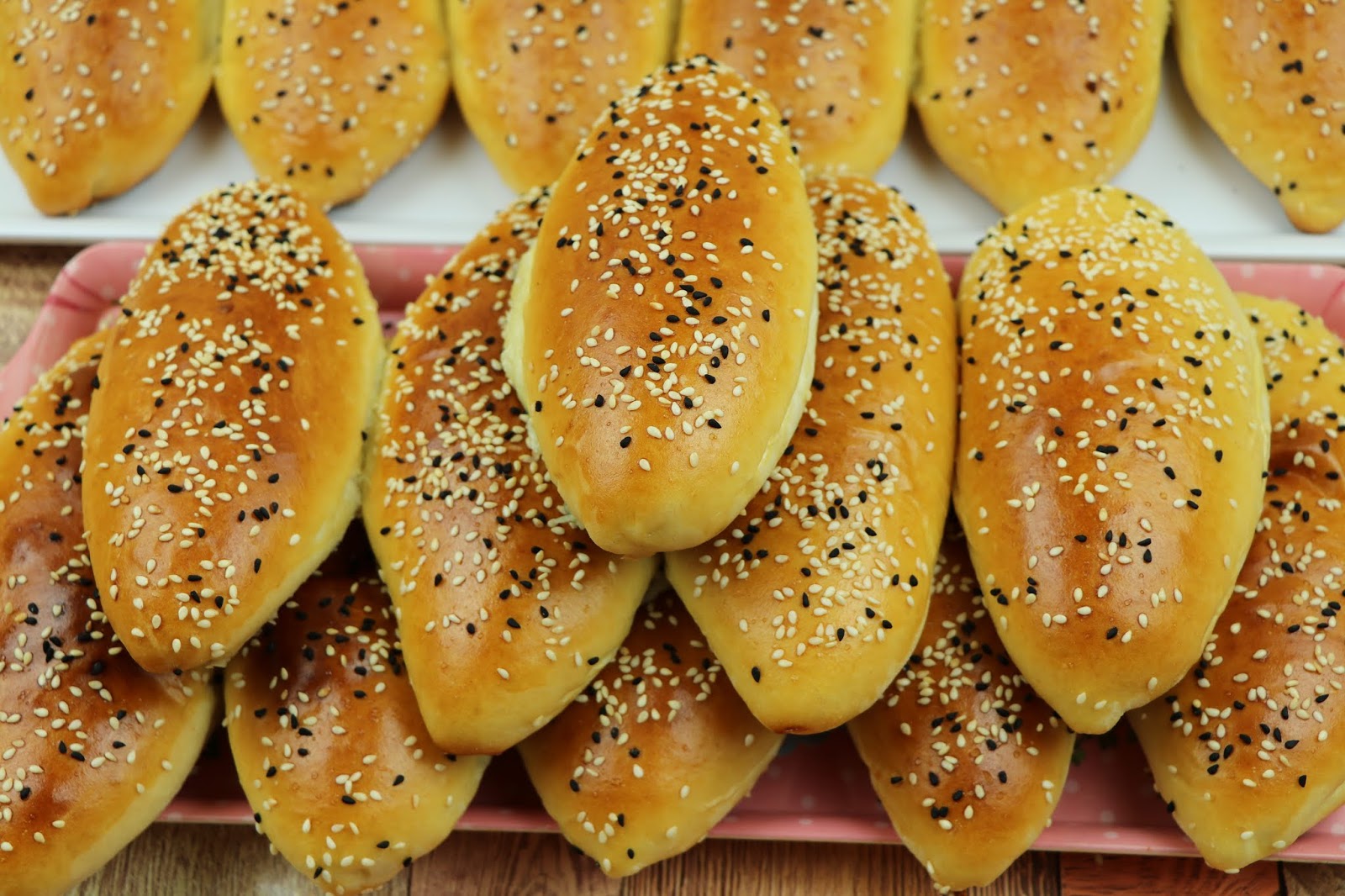 فطائر هشة قطنية على الطريقة التركية بدون عجن بنيرلي بواتشه مع رباح محمد الحلقة 575