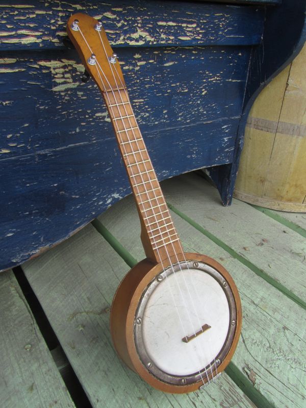 c.1930 "California Style" Banjo Ukulele