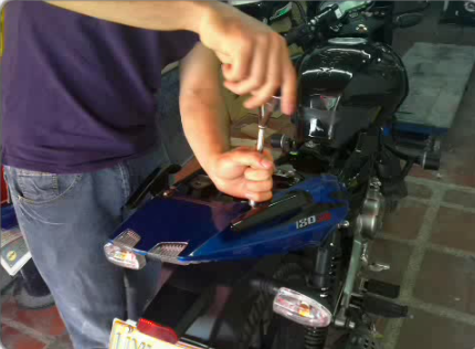 pulsar 180 front mudguard