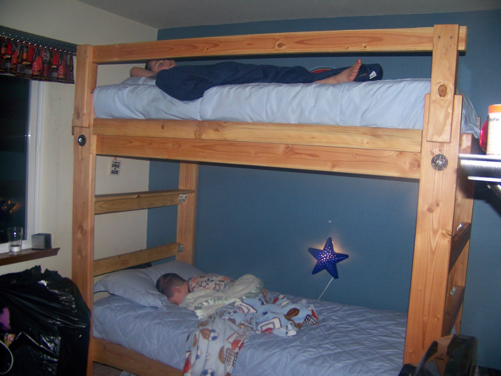 Forrest Hart A rustic set of twin over twin bunk beds for the kids