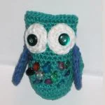 http://www.craftsy.com/pattern/crocheting/toy/little-owl-amigurumi/167066?rceId=1445282792759~yqp34ze4