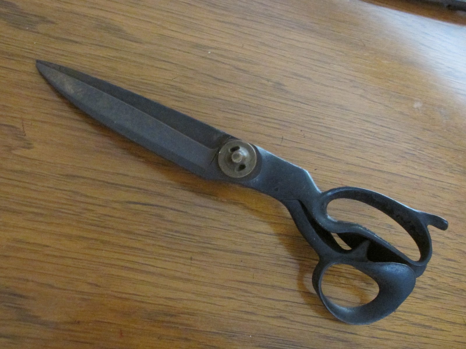 AMERICAN SCISSOR STORIES R. Heinisch