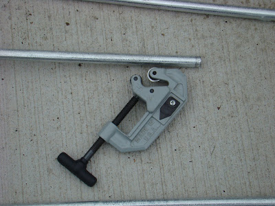 A Midwest Garden: Trellis build