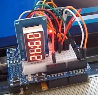 Arduino tehNiq: Arduino clock on TM1637 display