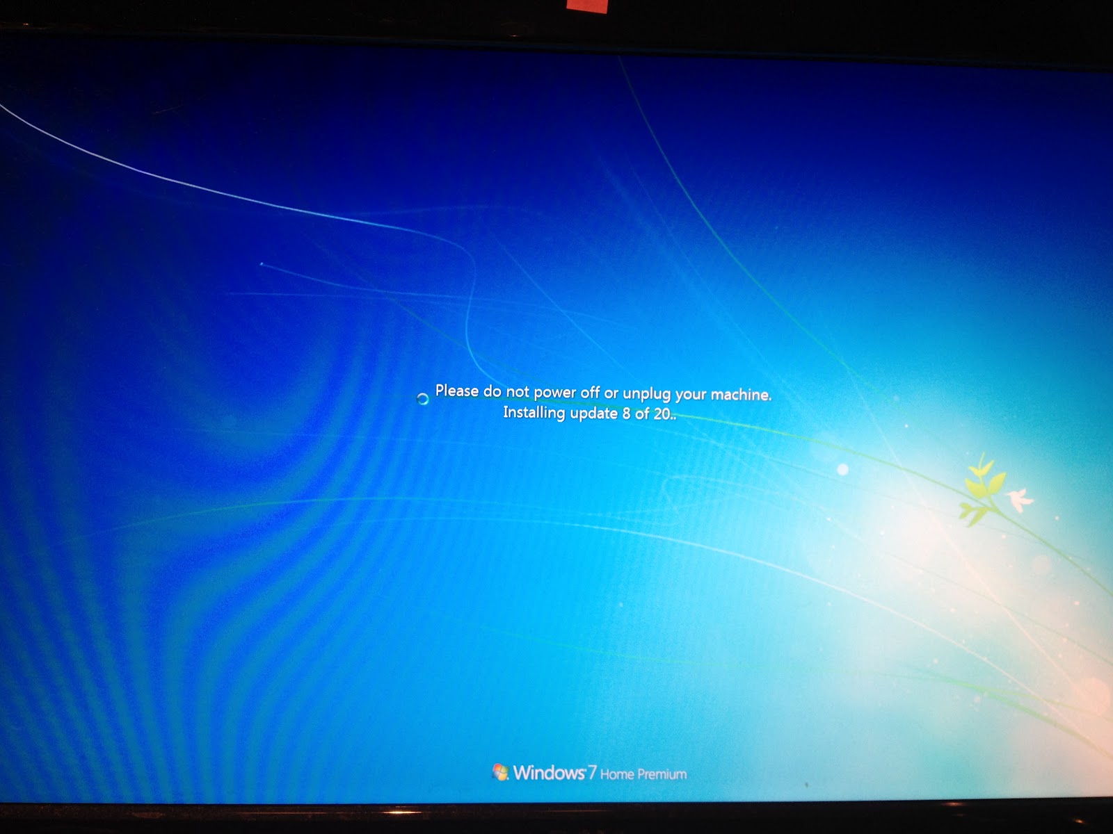 Ноутбук не включается заставка. Виндовс 7. Обновление Windows. Экран обновления виндовс. Обновление Windows 7.