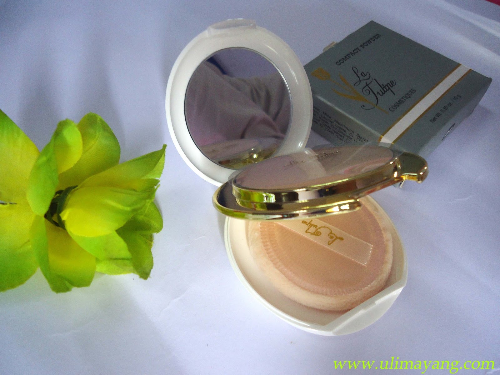 uli mayang REVIEW LA TULIPE COMPACT POWDER 01 (Bedak