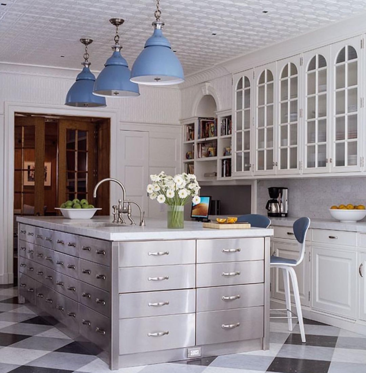 Drawers Galore in This Kitchen | Content in a Cottage