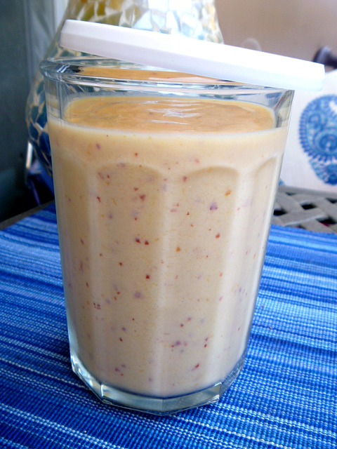 Peach Cobbler Smoothie - Light and creamy this drink is a taste of the South! - Slice of Southern