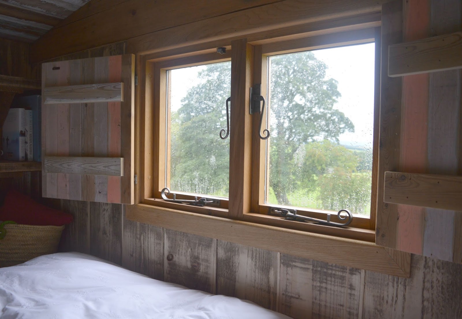 Huts in the Hills, Northumberland Luxury Glamping - Window Seat