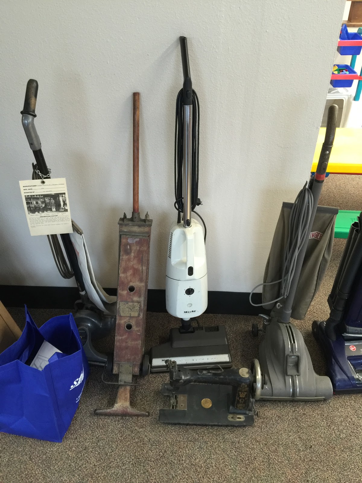 Aerohaveno Sucks to be UU Portland's Vacuum Cleaner Museum