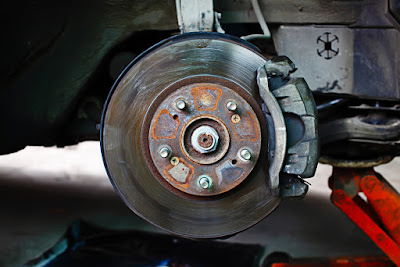 Symptoms of a Bad or Failing Brake Rotor/Disc - AutoReportNG