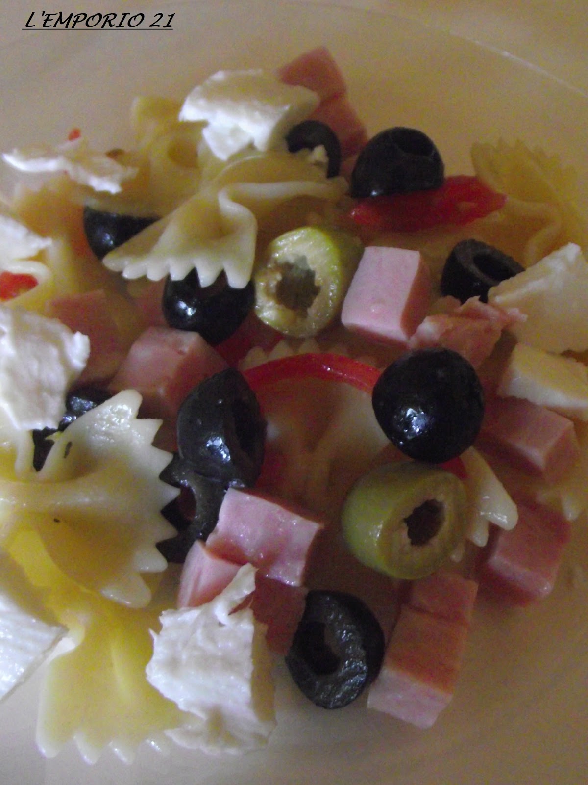 100 kona coffee Insalata di pasta alle due olive