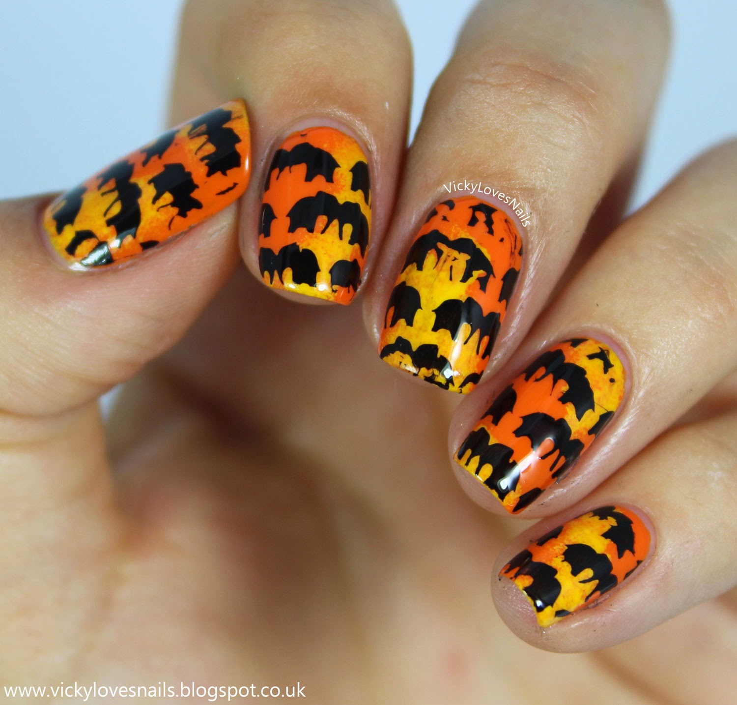 Vicky Loves Nails!: MoYou Nails Review - Plate 125