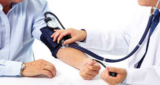 قياس ضغط الدم بالجهاز