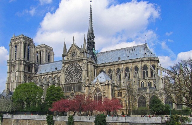 Viajero Turismo Visita La Impresionante Catedral De Notre Dame