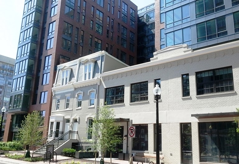 MVT New Mount Vernon Triangle Apartments Blend Design, Luxury