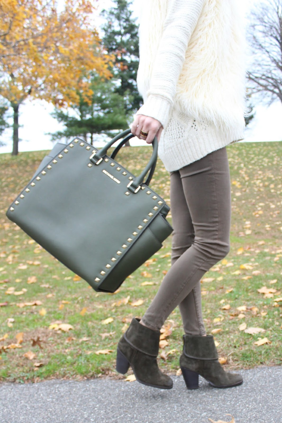 olive vince camuto booties