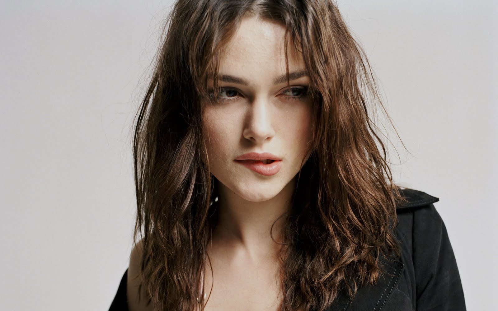 http://2.bp.blogspot.com/-r4UknxGob1M/TlFtWWtlmjI/AAAAAAAAFPM/T53D04bH37Q/s1600/keira_knightley_1920_1200_sep232009.jpg