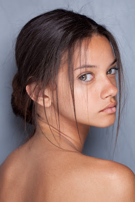 HOT or NOT: Newcomers: Marina Nery