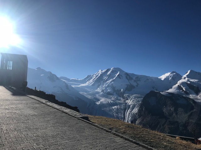スイス・ツェルマットのゴルナーグラート山頂