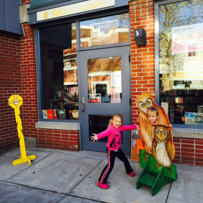 Beacon Reads Bookstore, Friends of the Howland Public Library