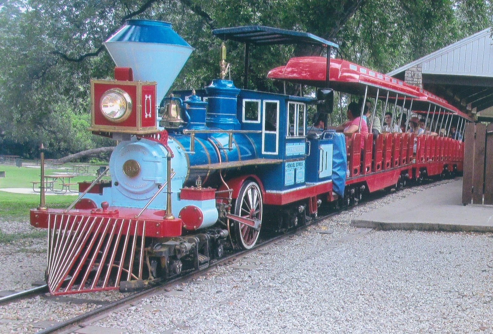 Eddie's Rail Fan Page The San Antonio Zoo Train. San Antonio Texas