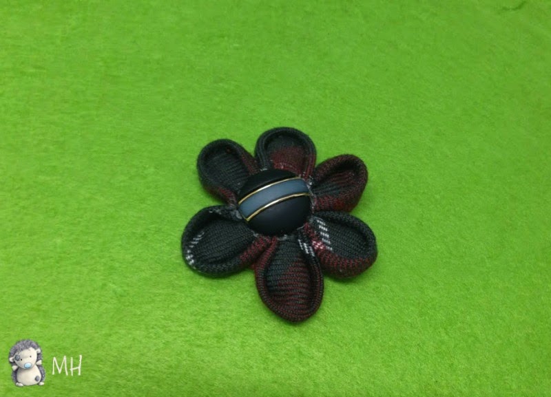 Flor Kanzashi de adorno