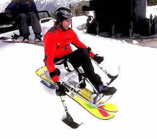 Sit-skiing in a bi-unique