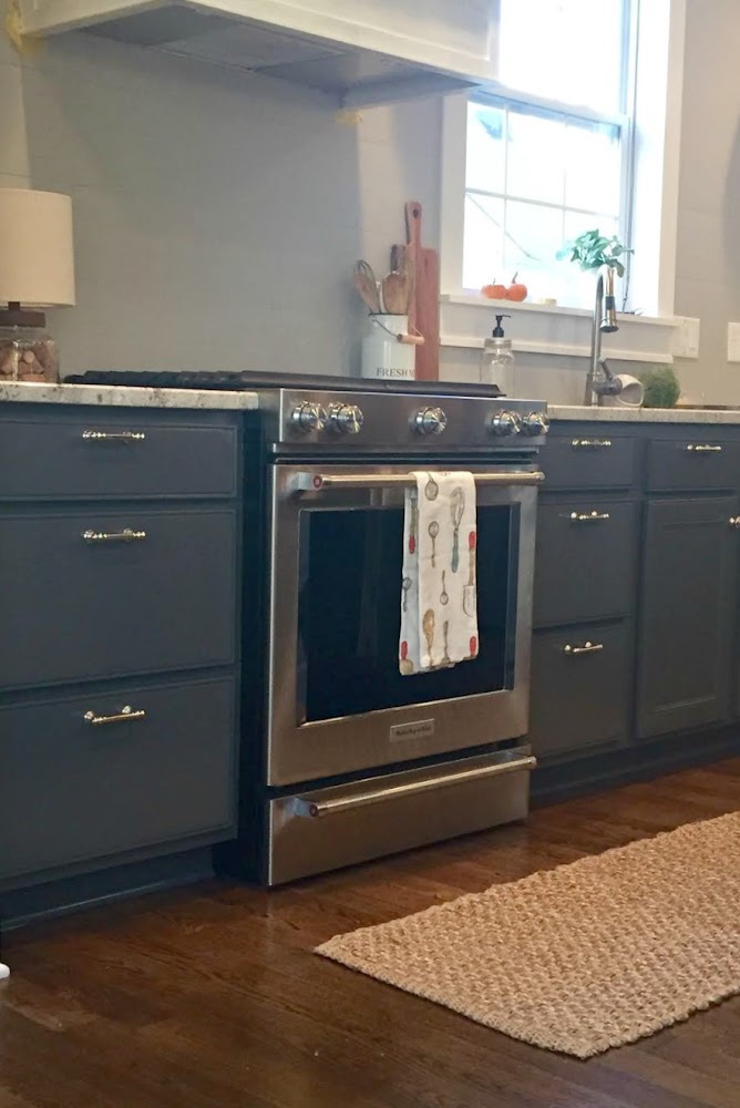 two toned cabinets dark gray