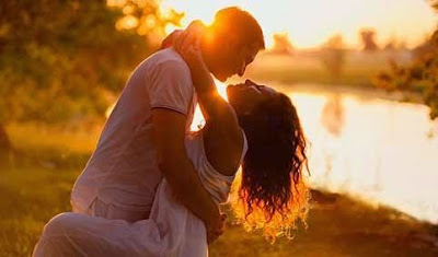 100 Most Romantic Love SMS Messages (You Will Fall in Love all Over Again)