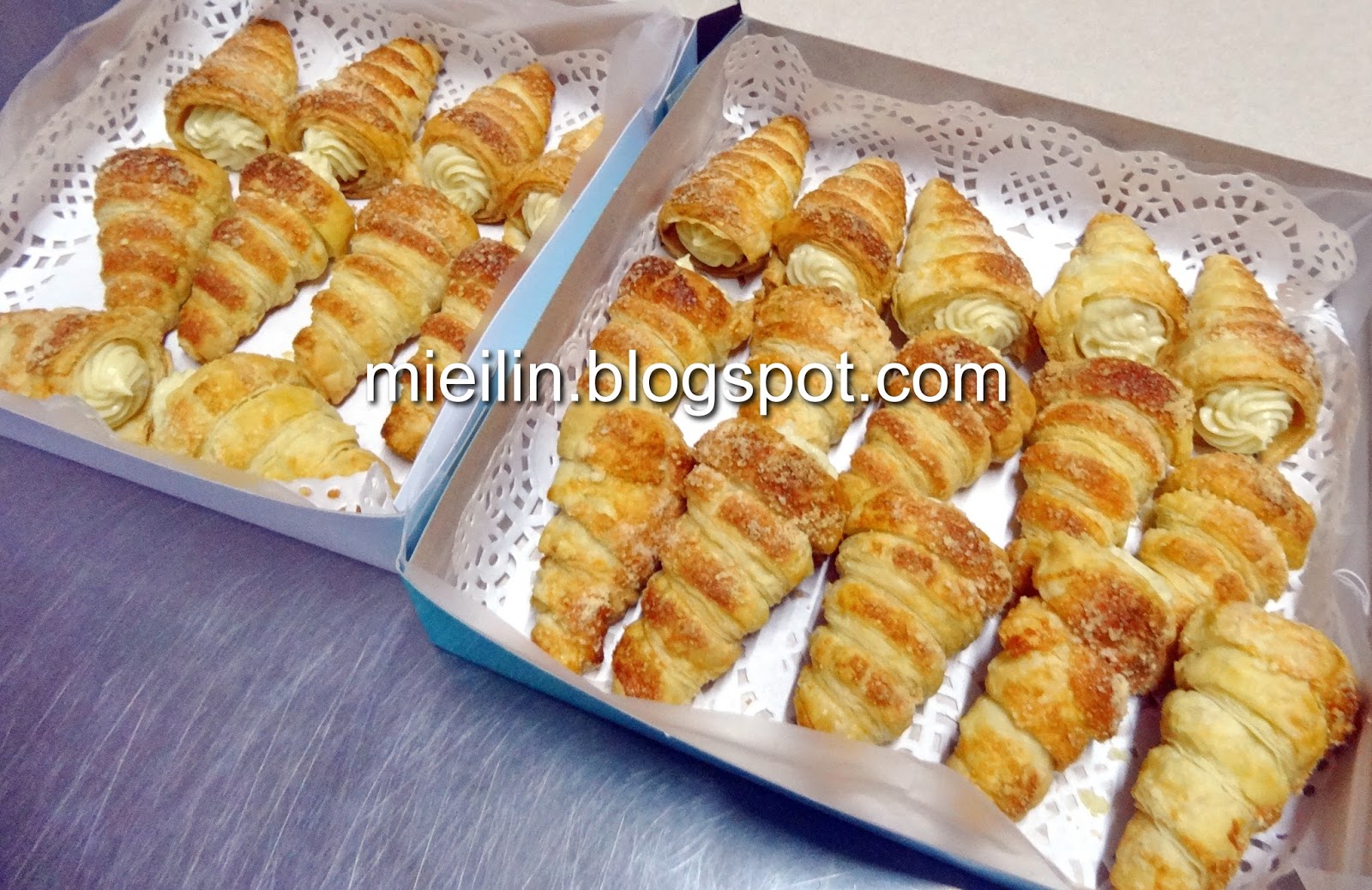 From MieIlin's Kitchen... Cream Horn