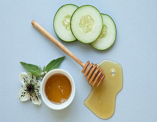Tắm trắng bằng dưa chuột, chanh, dầu oliu Tắm trắng bằng dưa chuột, chanh, dầu oliu