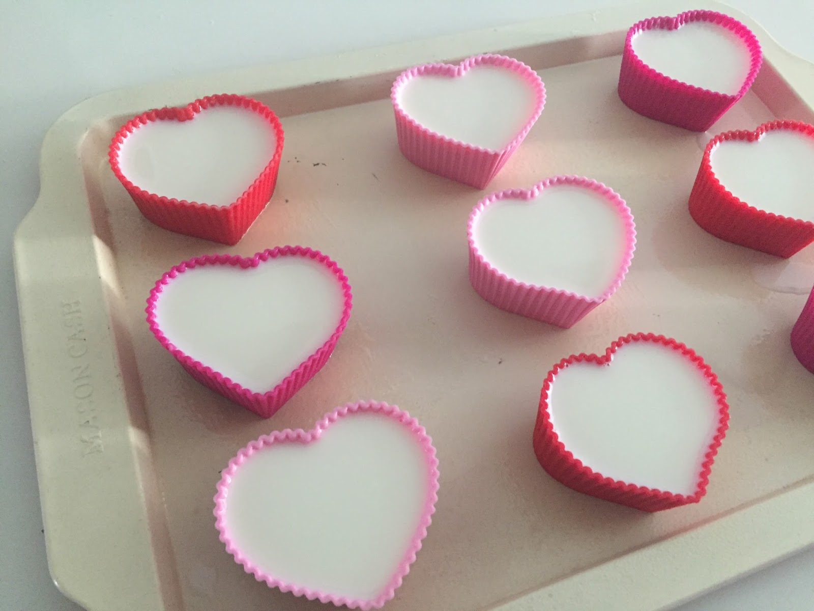 Gelatina de leche condensada decorada con transfer.