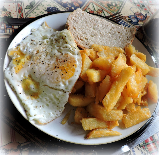 Perfect Egg & Chips