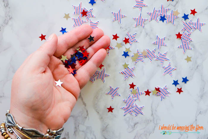 Patriotic Glassine Confetti Packets | Make these fun packets as Fourth of July party favors or alternative to traditional fireworks and sparklers.