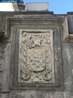 Azulejos e Placas de Pedra de Castelo de Vide, Portugal (Tiles)
