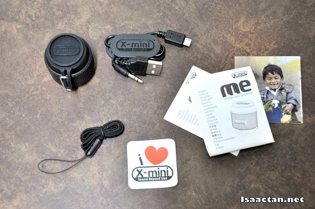 Unboxing of the X-Mini ME Thumbsize Speaker