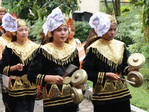  Alat  Musik  Tradisional asal Daerah di 34 Provinsi SENI 