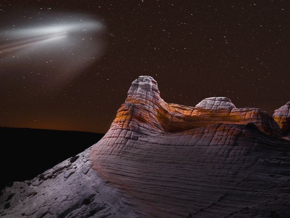 Lux Noctis - As fotografias com paisagens montanhosas noturnas iluminadas por drones de Reuben Wu Reuben Wu arte fotografia paisagens natureza noite luzes drones paisagens