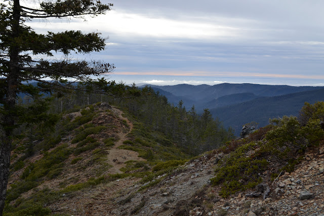 trail along the ridge line