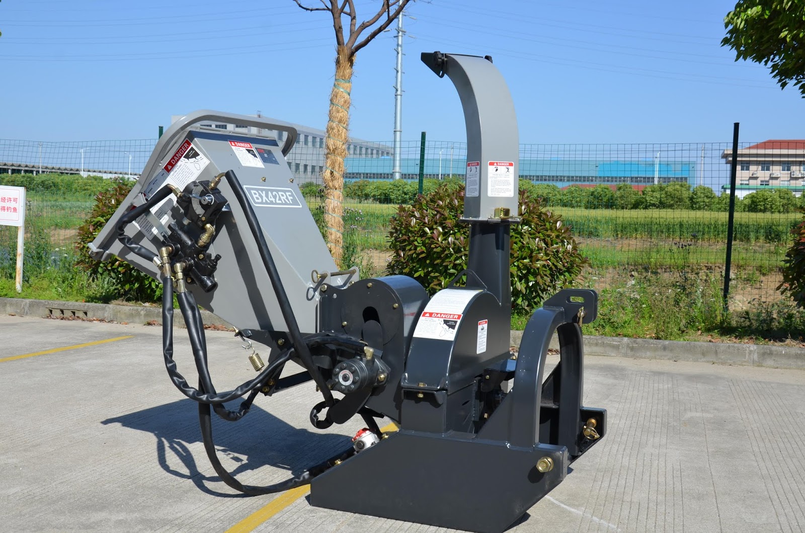 FarmerHelper FHM tractor PTO driven hydraulic wood chipper BX92RS