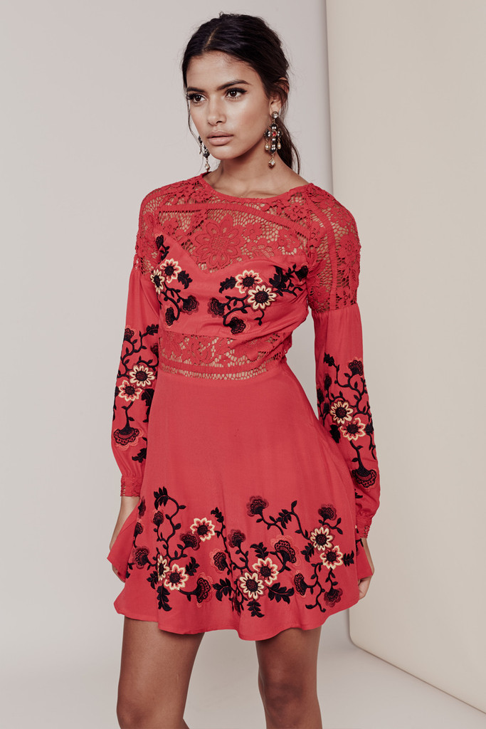 New location and dress rentals! Fitzroy Boutique