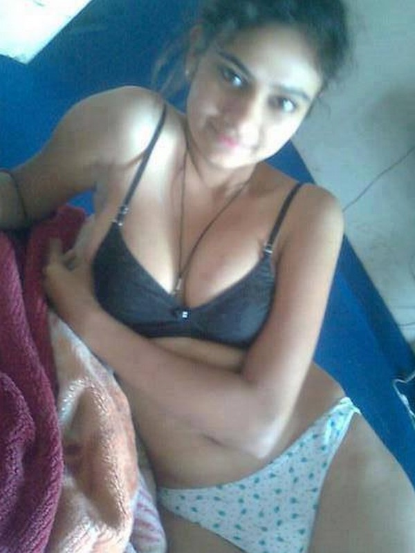 Latest Naked Figure Desi Nude Pics Of Sexy Bhabhi Naked 2