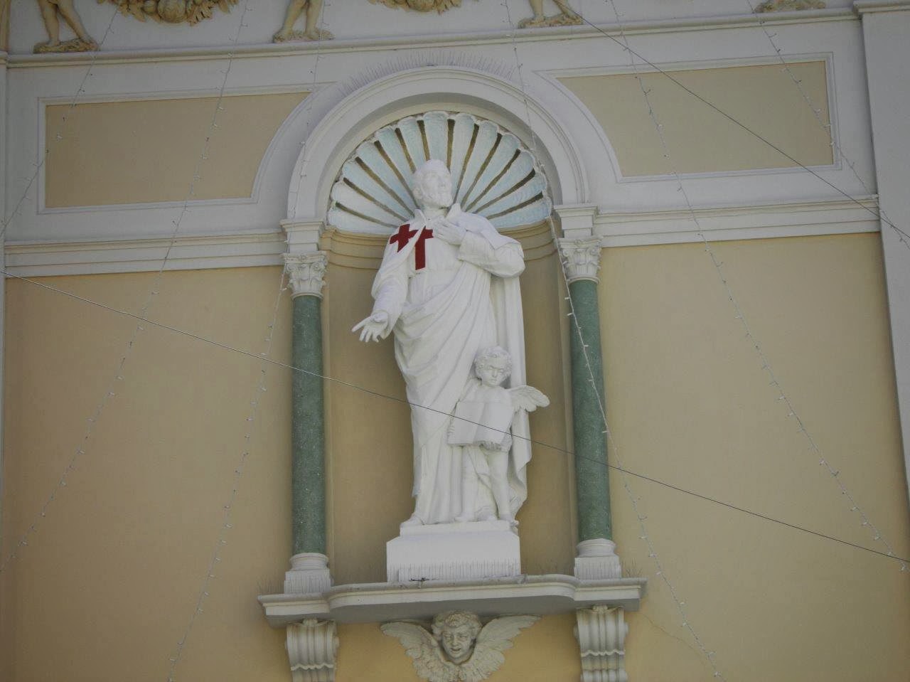 Tabernacoli italiani Bucchianico. San Camillo de Lellis con Angelo bambino