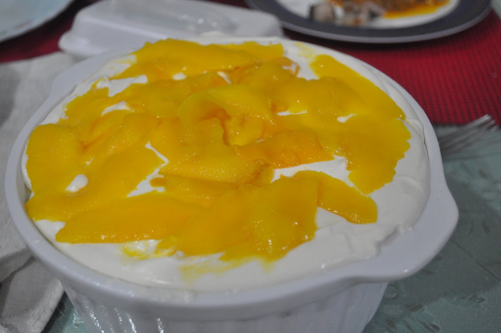Alex's Mum DESSERT SUGGESTION MANGO FLOAT
