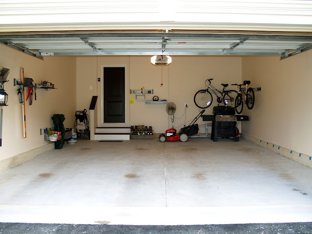 Dreaming of a Ryan Homes Florence: Garage Makeover! =)